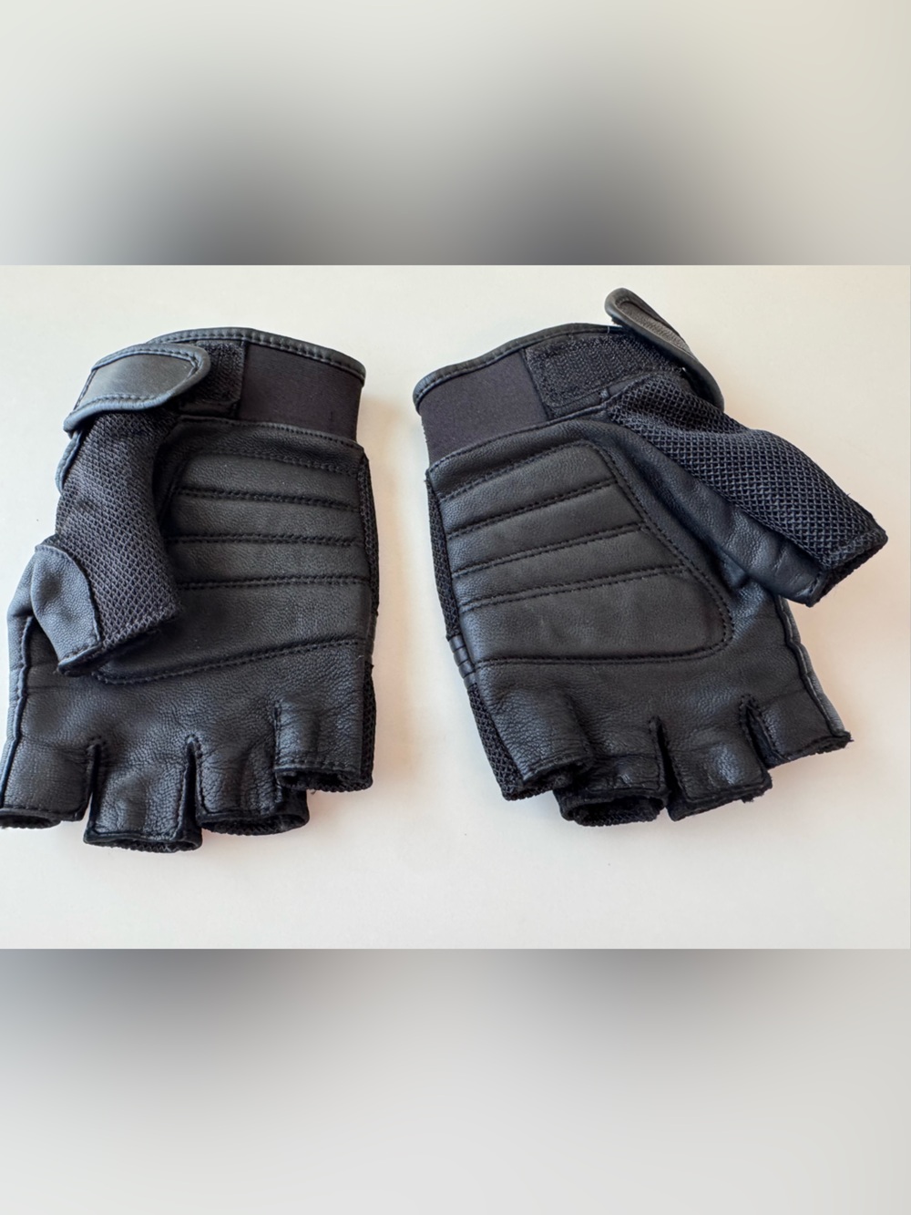 Harley-Davidson Black Fingerless Motorcycle Gloves - Picture 3 of 4